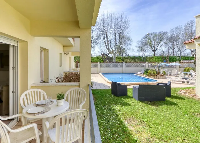 Muga-8 By Interhome Apartmán *